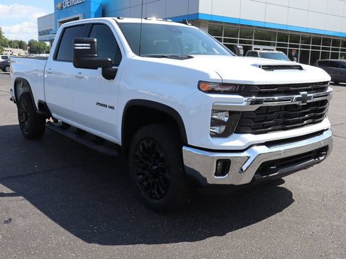 New 2026 Chevrolet Silverado 2500 LT w/ All Star Edition AWD/4WD image 2
