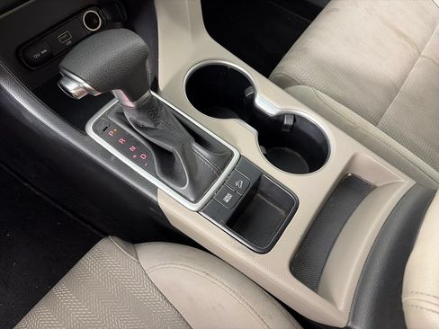 Used 2020 Kia Sportage LX FWD image 22