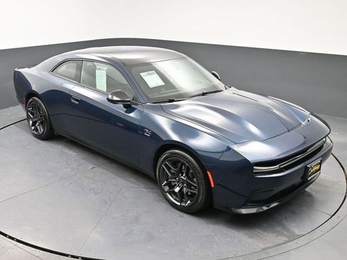 Used 2024 Dodge Charger R/T w/ Plus Group image 41