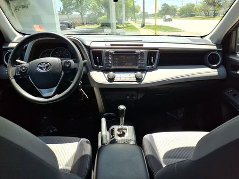 Used 2015 Toyota RAV4 XLE FWD image 11
