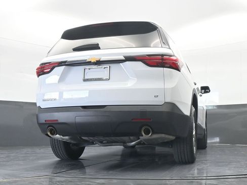 Used 2023 Chevrolet Traverse LT image 60