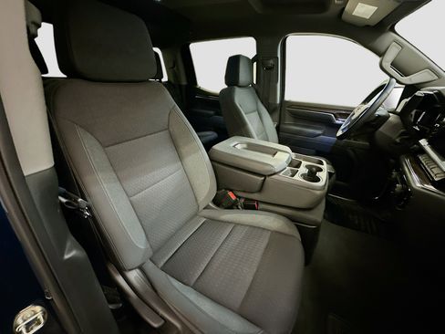 Used 2023 Chevrolet Silverado 1500 LT image 32