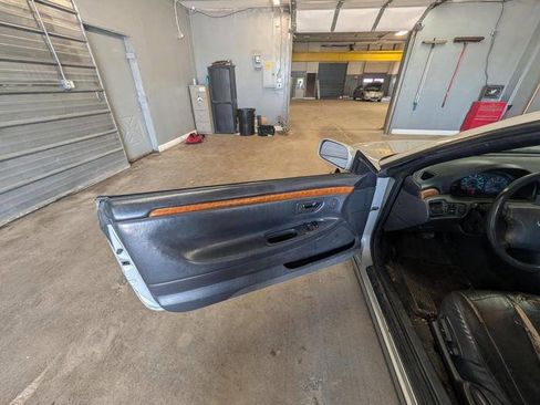 Used 2002 Toyota Solara SE FWD image 22