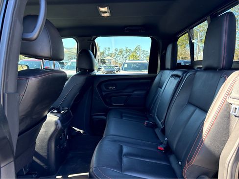 Used 2024 Nissan Titan PRO-4X w/ Pro-4x Convenience Package image 23