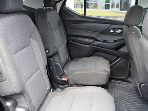 Used 2018 Chevrolet Traverse LT w/ LPO, Cargo Package image 17