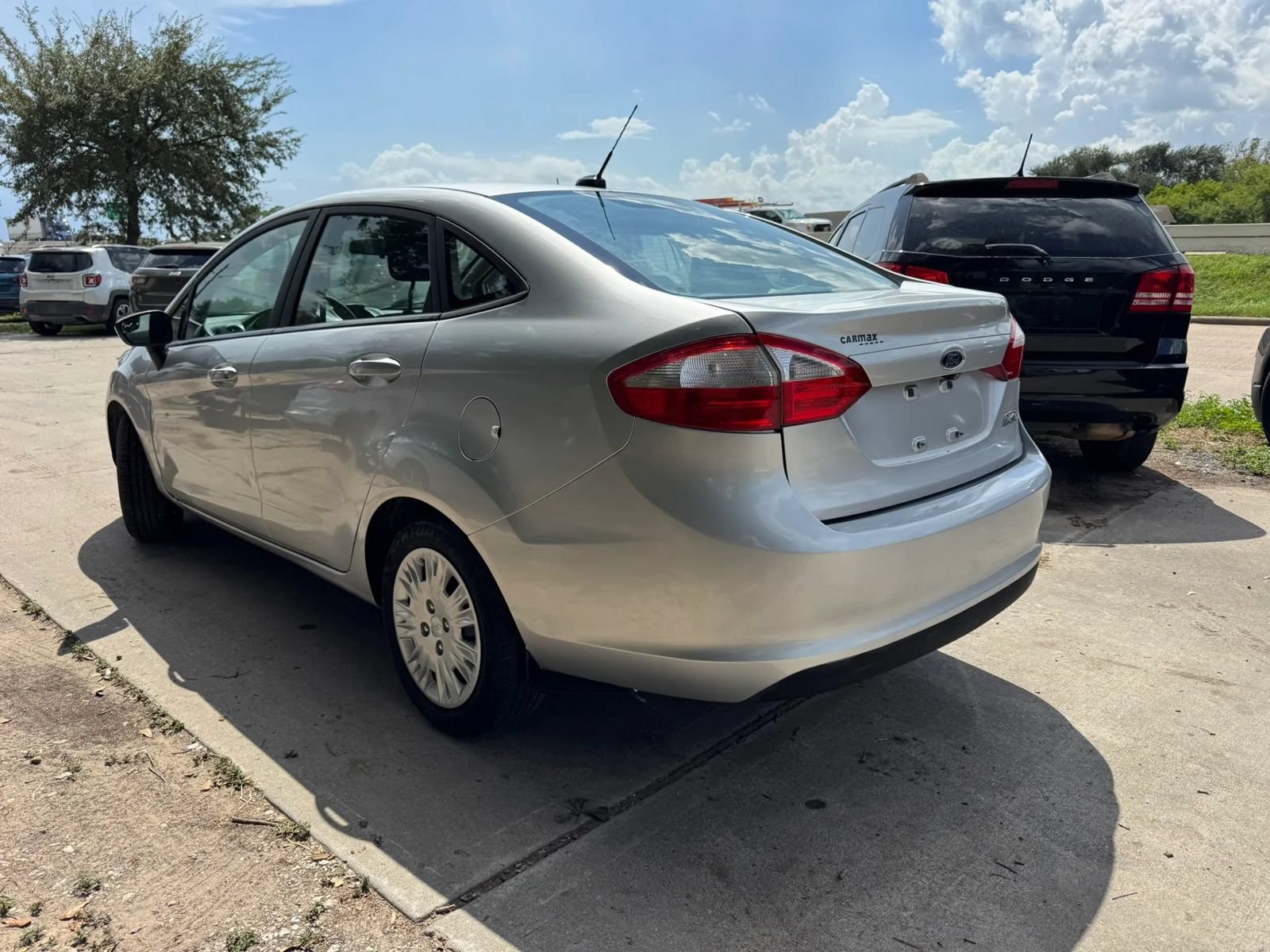 Used 2019 Ford Fiesta S FWD image 8