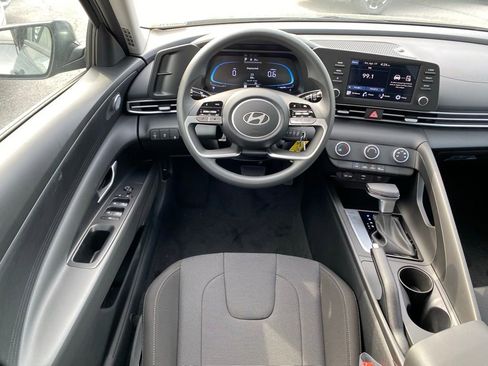 New 2026 Hyundai Elantra SE FWD image 26