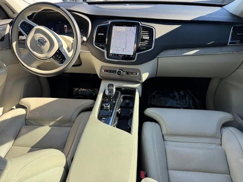 Used 2023 Volvo XC90 B6 Ultimate image 12