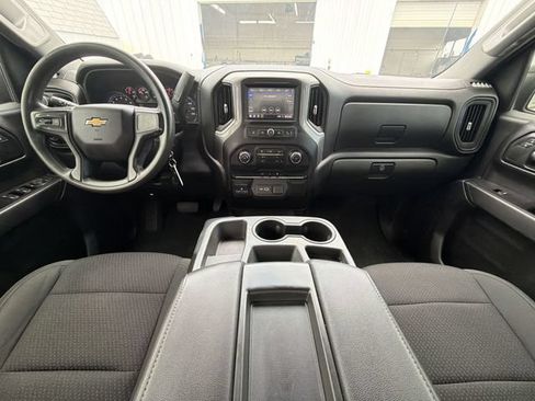 Certified 2021 Chevrolet Silverado 1500 Custom AWD/4WD image 18
