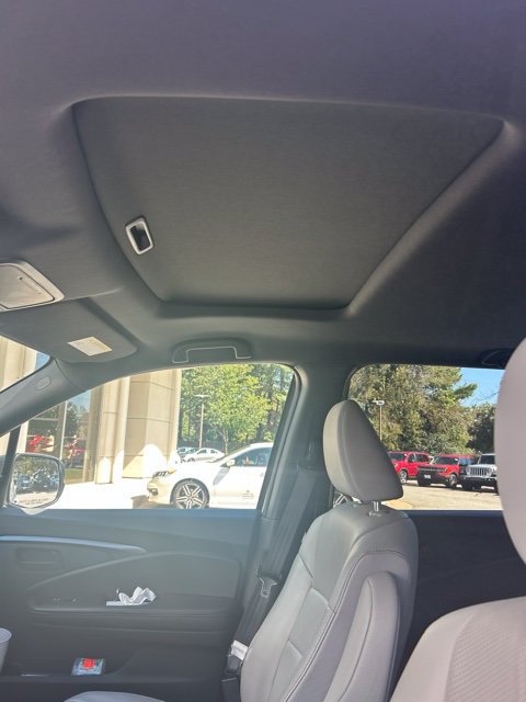 Used 2023 Honda Passport EX-L image 7
