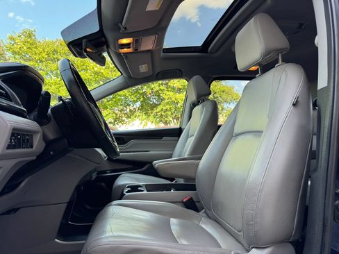 Used 2019 Honda Odyssey Touring image 15