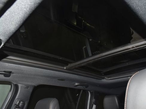 New 2026 Jeep Cherokee Overland w/ Trailer Tow Group image 11