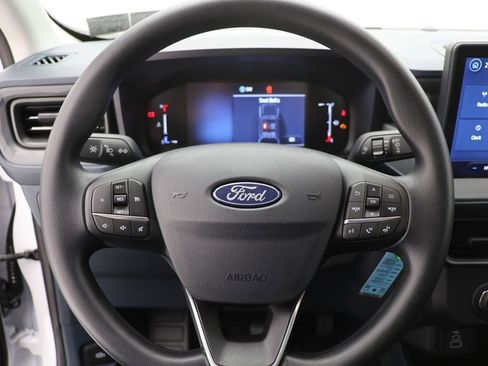 New 2025 Ford Maverick XL image 18