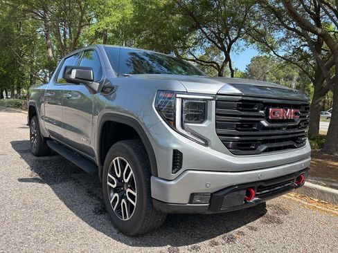 Used 2023 GMC Sierra 1500 AT4 w/ AT4 Premium Package image 4