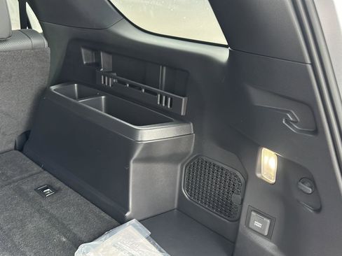 Used 2025 Toyota 4Runner TRD Off-Road Premium image 11