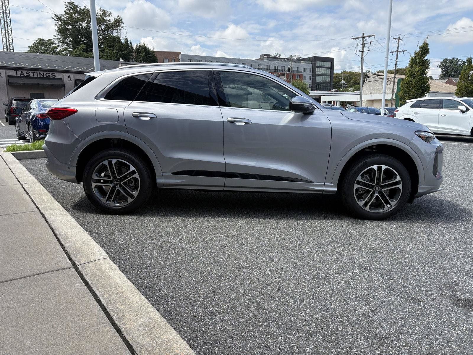 New 2026 Audi Q5 Premium Plus AWD/4WD image 6