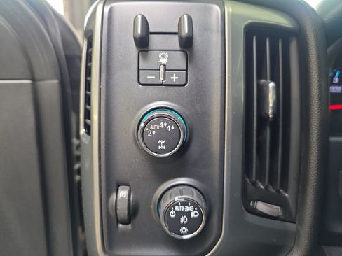 Used 2017 Chevrolet Silverado 1500 LT w/ All Star Edition AWD/4WD image 13