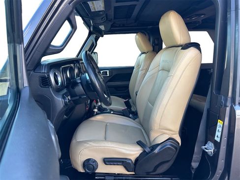 Used 2019 Jeep Wrangler Rubicon w/ LED Lighting Group image 10