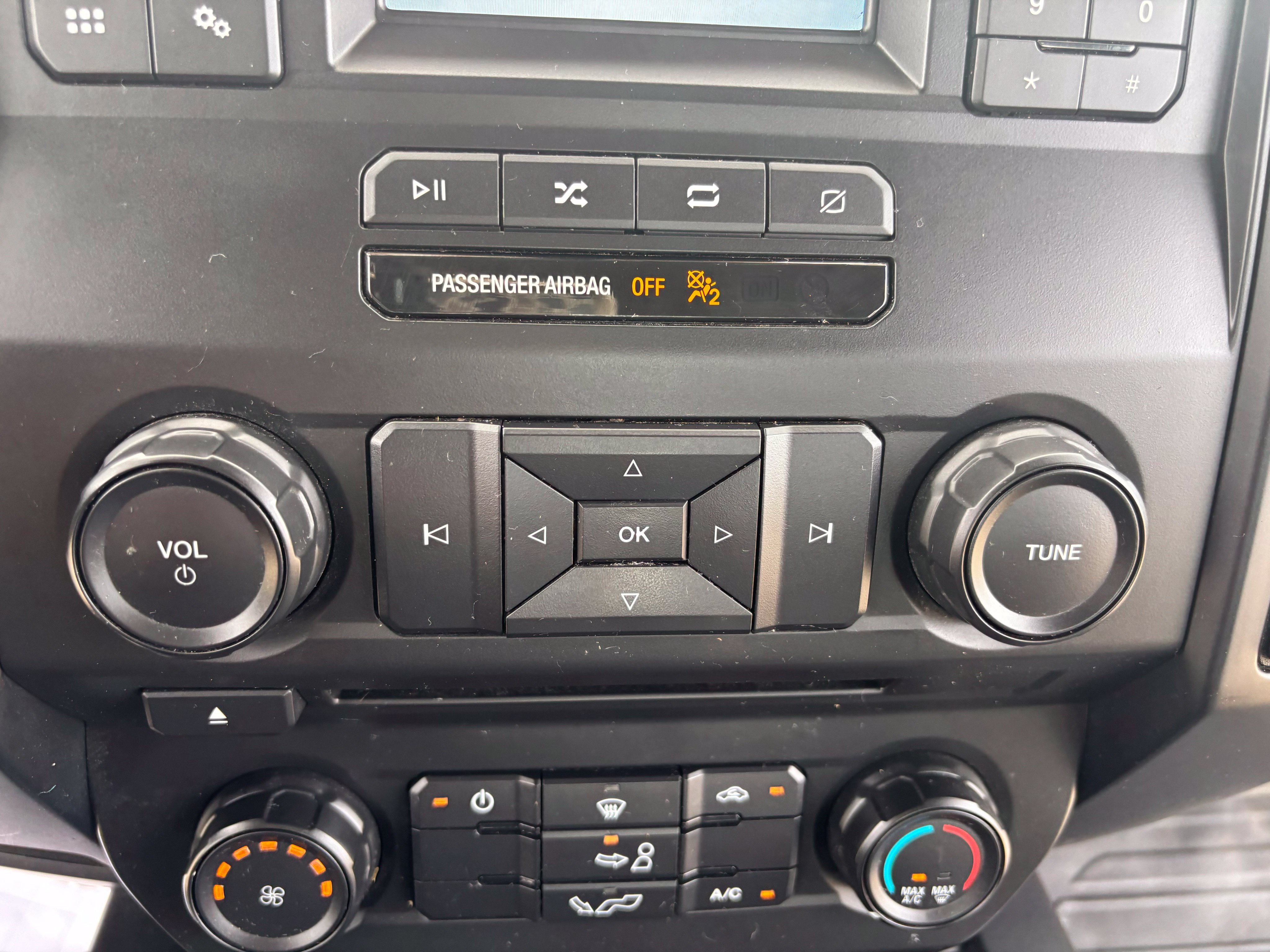 Used 2018 Ford F150 XL w/ Equipment Group 101A Mid AWD/4WD image 36