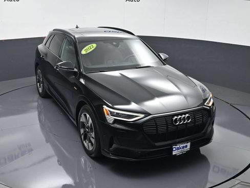 Used 2022 Audi e-tron Premium w/ Convenience Plus Package AWD/4WD image 45