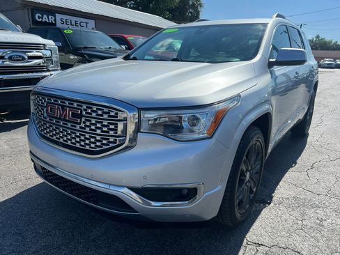 Used 2017 GMC Acadia Denali w/ Technology Package FWD image 2