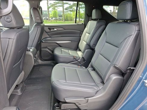 New 2026 Chevrolet Traverse LT w/ Driver Confidence Package FWD image 13