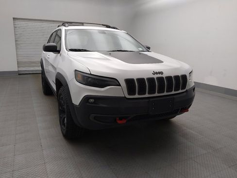 Used 2019 Jeep Cherokee Trailhawk w/ Cold Weather Group AWD/4WD image 14