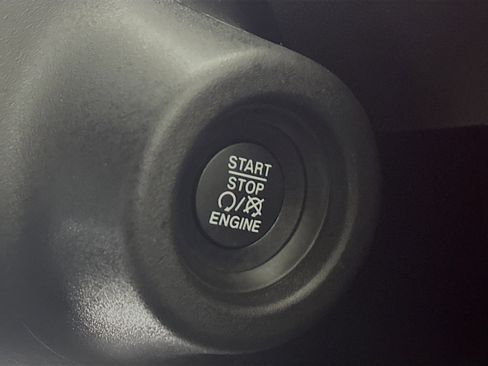 Used 2023 RAM ProMaster 3500 w/ Driver Convenience Group image 20