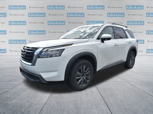 Used 2025 Nissan Pathfinder SV image 9