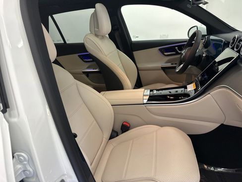 Used 2026 Mercedes-Benz GLC 300 image 27