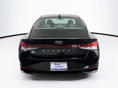 Used 2023 Hyundai Elantra SEL w/ Convenience Package FWD image 6