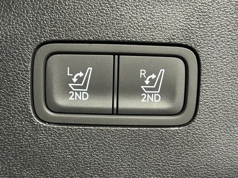 Used 2025 Hyundai Santa Fe Calligraphy AWD/4WD image 16