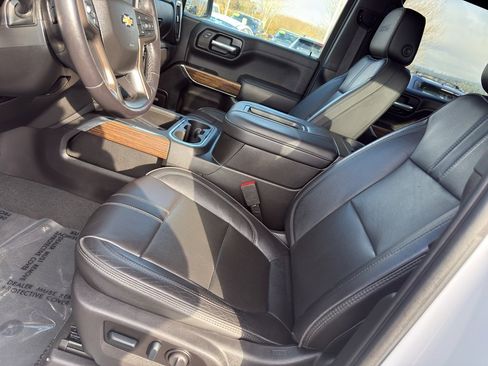 Used 2022 Chevrolet Silverado 1500 High Country w/ Z71 Off-Road Package image 13