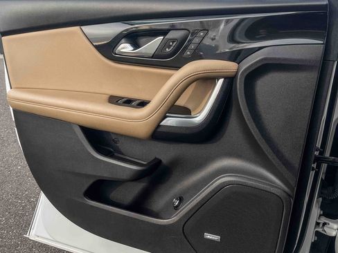 Used 2019 Chevrolet Blazer Premier w/ Sun and Wheels Package image 41