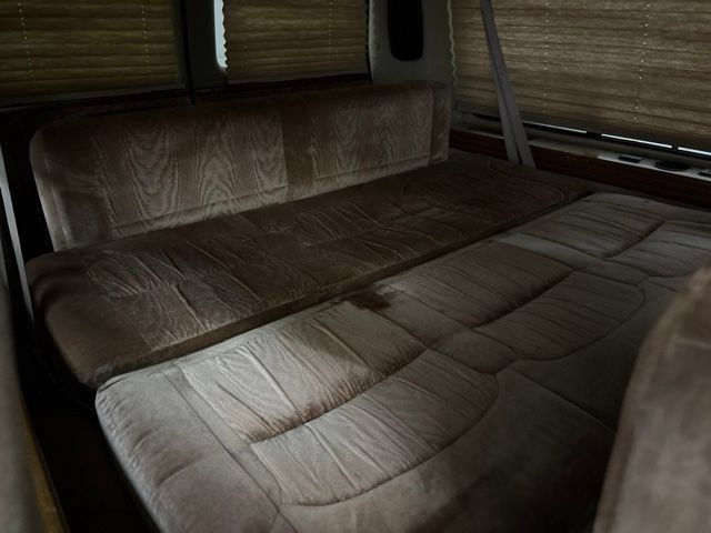 Used 1998 Chevrolet Express 1500 RWD image 13