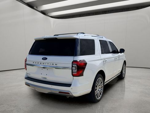 Used 2022 Ford Expedition Platinum AWD/4WD image 5