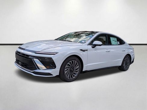 New 2026 Hyundai Sonata Limited FWD image 9