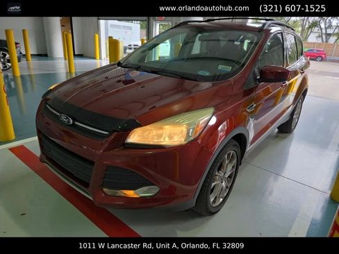 Used 2014 Ford Escape SE w/ Equipment Group 201A FWD image 1
