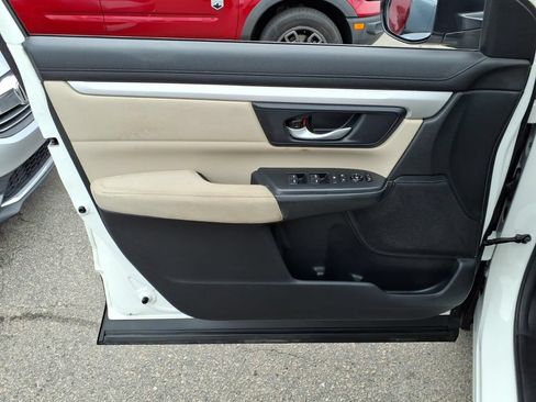 Used 2017 Honda CR-V LX image 6