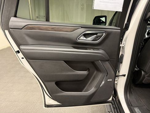 Used 2022 Chevrolet Tahoe LT w/ Luxury Package image 24