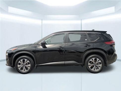 Used 2023 Nissan Rogue SV FWD image 2