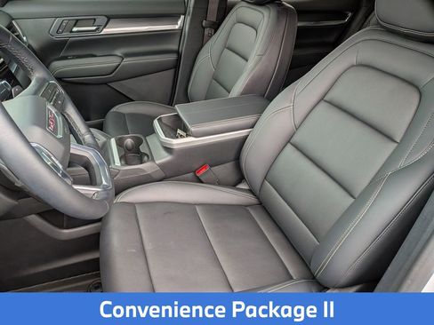 Used 2026 GMC Terrain Elevation w/ Elevation Premium Package FWD image 14