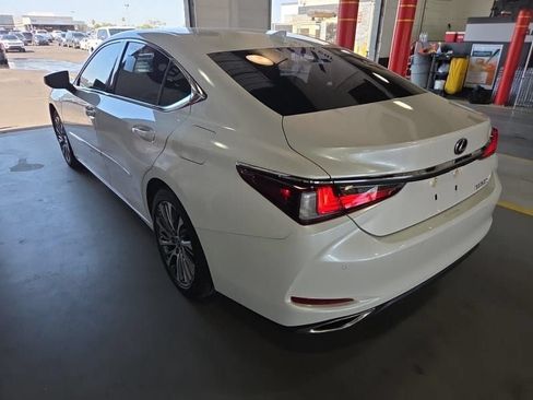 Used 2020 Lexus ES 350 w/ Premium Package FWD image 2