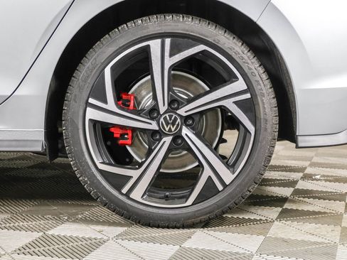 New 2026 Volkswagen GTI SE image 18