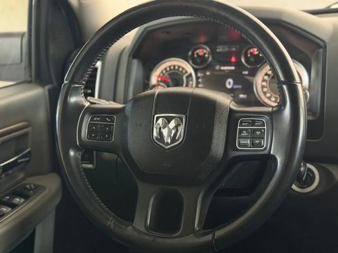 Used 2019 RAM 1500 Big Horn AWD/4WD image 40