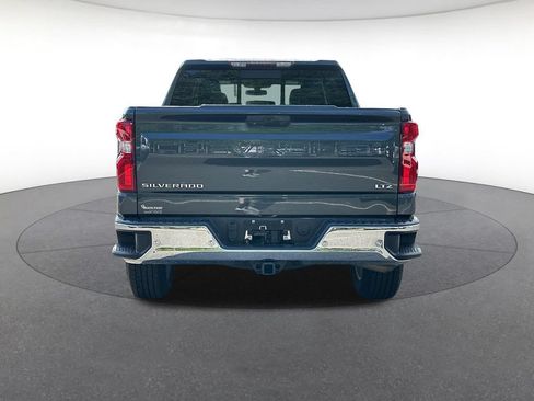 Used 2021 Chevrolet Silverado 1500 LTZ w/ LTZ Convenience Package II AWD/4WD image 4