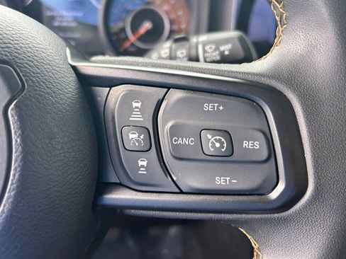 Used 2024 Jeep Wrangler Unlimited Sport AWD/4WD image 41