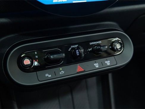 Certified 2025 MINI Cooper S image 19