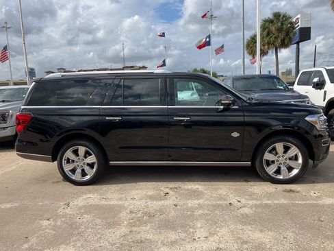 Used 2023 Ford Expedition Max King Ranch image 2