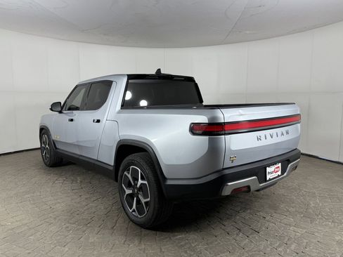 Used 2023 Rivian R1T Adventure image 5